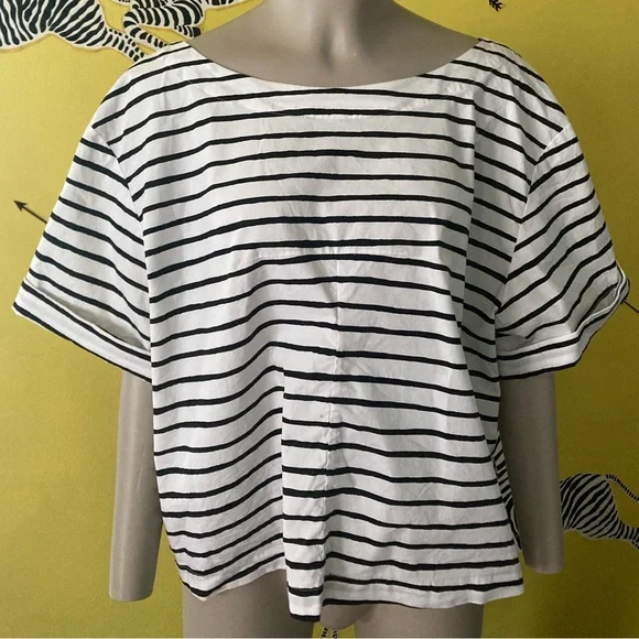 *HP* J. Crew, black and white striped crop top, XL - Picture 2 of 10